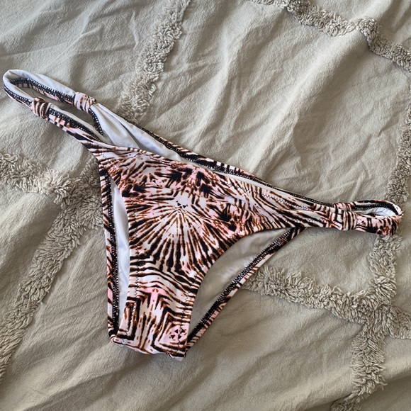 Volcom Lost at Sea Bikini Bottom - Picture 2 of 5